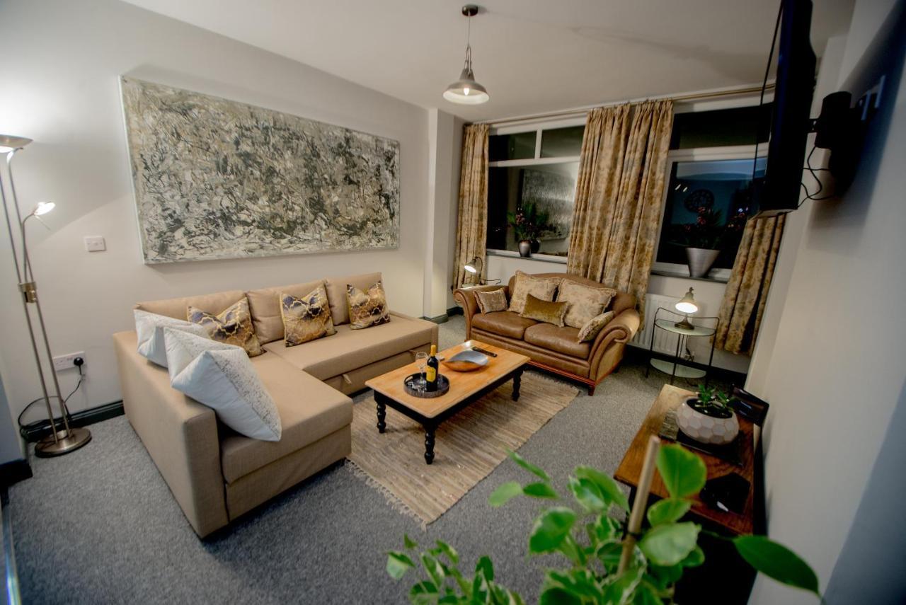 Barnston House - Heswall - Spacious Homely Holiday Home By Rework Accommodation Екстериор снимка