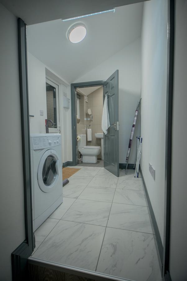 Barnston House - Heswall - Spacious Homely Holiday Home By Rework Accommodation Екстериор снимка