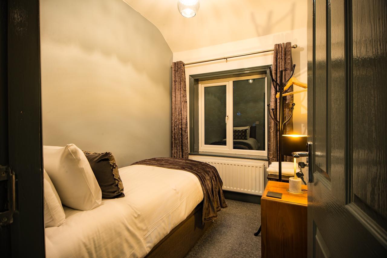 Barnston House - Heswall - Spacious Homely Holiday Home By Rework Accommodation Екстериор снимка